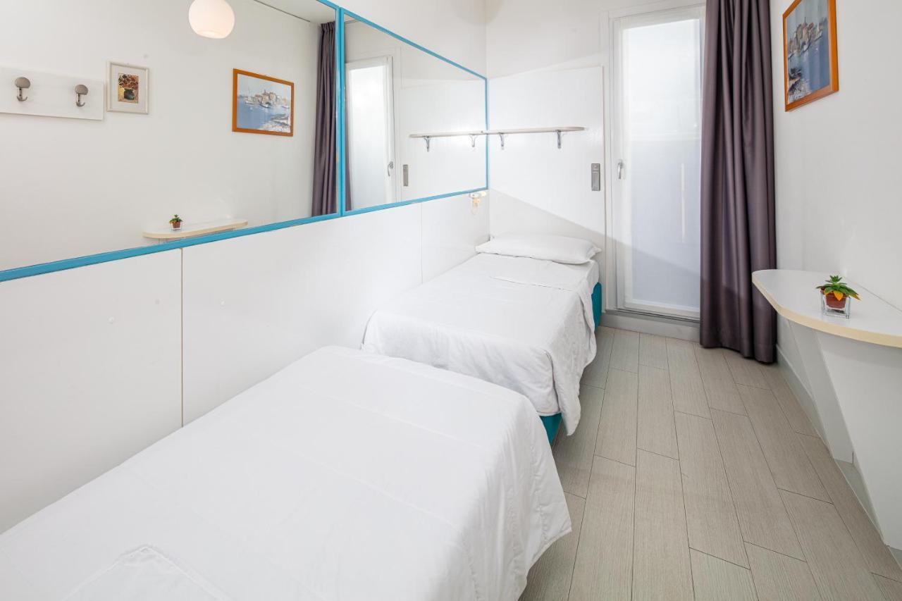 Hotel Alexander 비비오네 외부 사진
